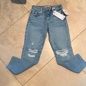 Forever 21 Girls’ Relaxed fit jeans; size 5/6; new with tags